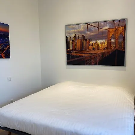 别墅 Prestige House & *